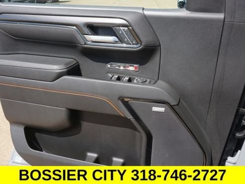 Certified 2025 GMC Sierra 1500 AT4 w/ AT4 Premium Package AWD/4WD image 21