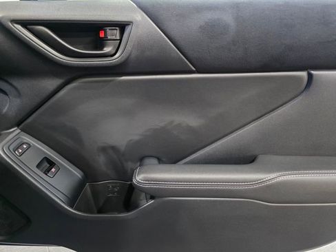 Used 2025 Toyota GR86 Premium w/ ALL Weather Mat Package (TMS) image 11