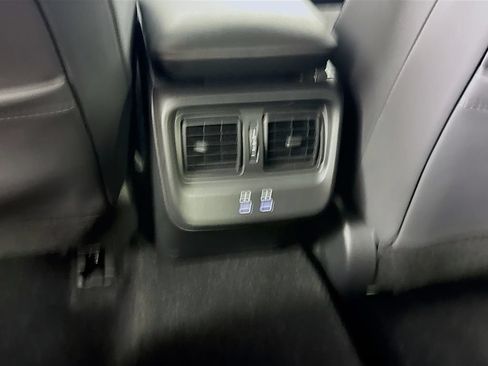 Used 2023 Toyota Crown AWD/4WD image 28
