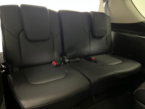 Used 2024 Nissan Armada Platinum w/ Captain's Chairs Package image 35