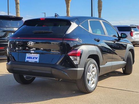 New 2026 Hyundai Kona SE image 4