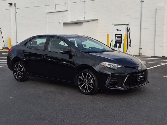 Used 2018 Toyota Corolla XSE FWD image 3