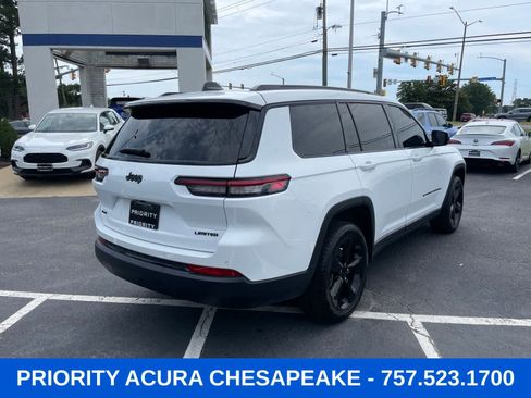 Used 2025 Jeep Grand Cherokee L Limited w/ Black Appearance Package AWD/4WD image 5