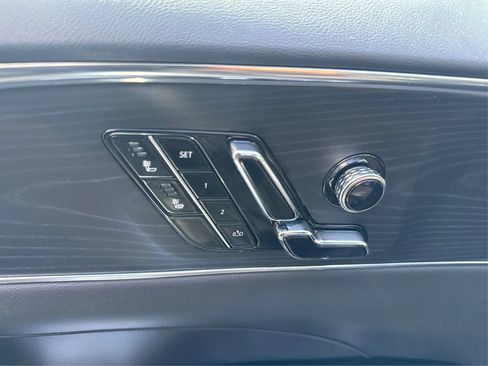 Used 2024 Cadillac Lyriq Sport AWD/4WD image 21