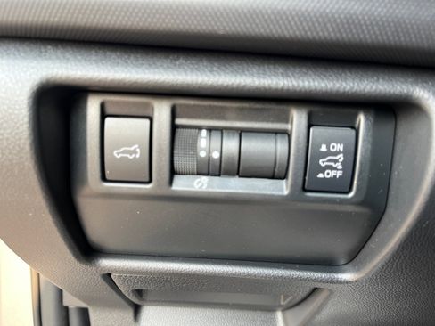 Used 2025 Subaru Forester Limited AWD/4WD image 12