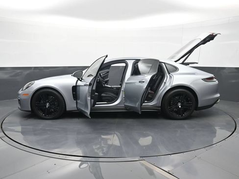Certified 2023 Porsche Panamera 4 AWD/4WD image 29