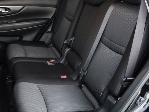 Certified 2019 Nissan Rogue SV w/ Premium Package image 26