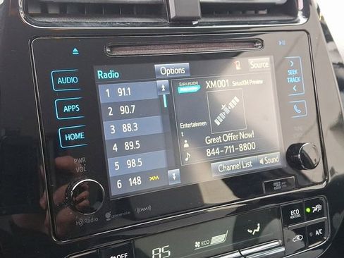 Used 2016 Toyota Prius Four image 16