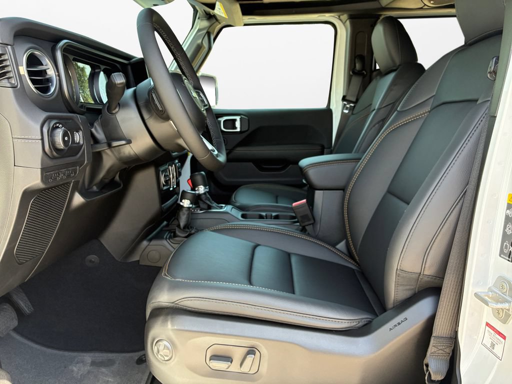 New 2026 Jeep Wrangler Unlimited Sahara AWD/4WD image 19