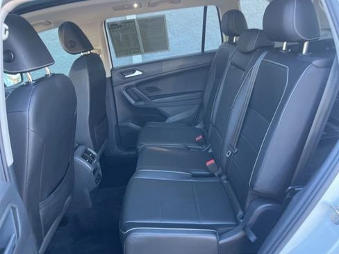 Used 2021 Volkswagen Tiguan SE image 27