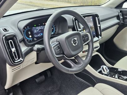 Used 2024 Volvo XC40 B5 Ultimate w/ Protection Package Premier