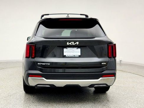 Used 2025 Kia Sorento EX image 6