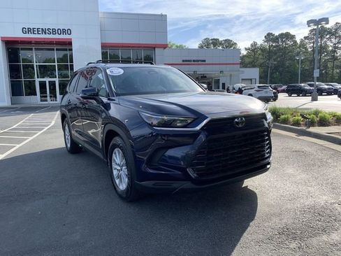 Certified 2024 Toyota Grand Highlander XLE AWD/4WD image 2