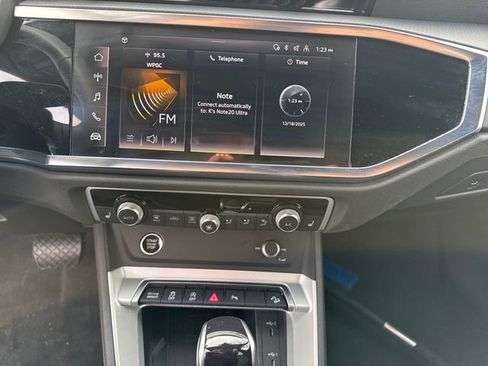 Used 2025 Audi Q3 2.0T Premium Plus w/ Premium Plus Package image 18