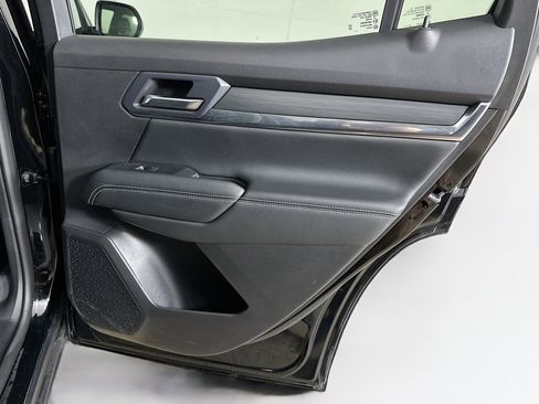 Used 2025 GMC Terrain Elevation image 29