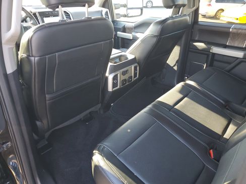 Used 2018 Ford F250 Lariat w/ Chrome Package image 11