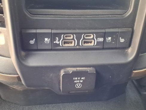 Used 2019 RAM 1500 Laramie Longhorn AWD/4WD image 22