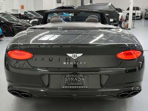 Used 2022 Bentley Continental GT AWD/4WD image 34