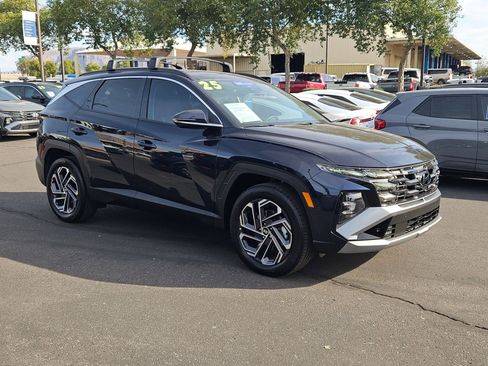 Certified 2025 Hyundai Tucson Limited image 3