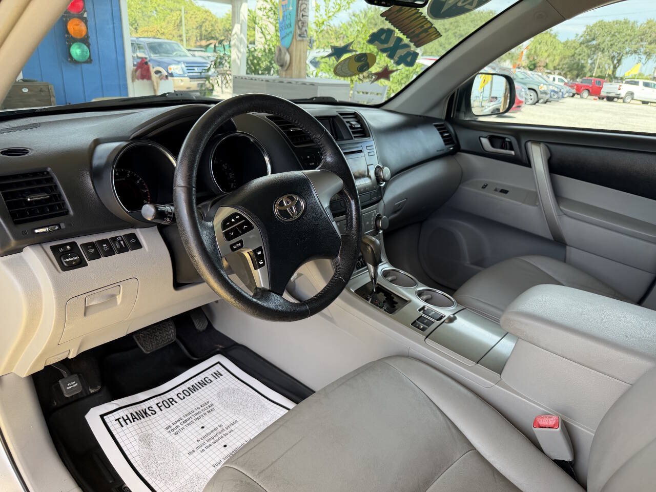 Used 2012 Toyota Highlander SE AWD/4WD image 12