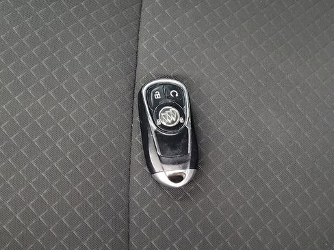 Used 2018 Buick Encore Preferred image 32