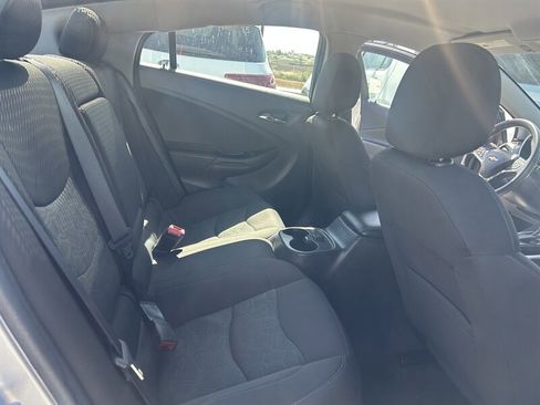 Used 2018 Chevrolet Volt LT image 19