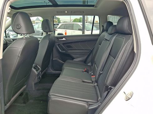 Used 2023 Volkswagen Tiguan SE AWD/4WD image 20