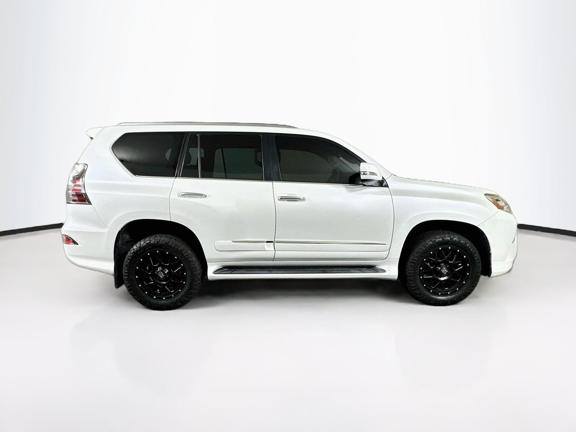 Used 2014 Lexus GX 460 AWD/4WD image 10
