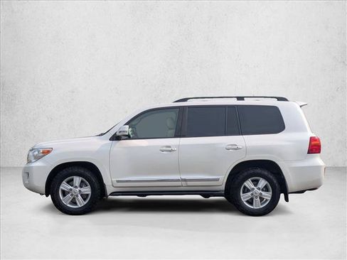 Used 2013 Toyota Land Cruiser AWD/4WD image 9