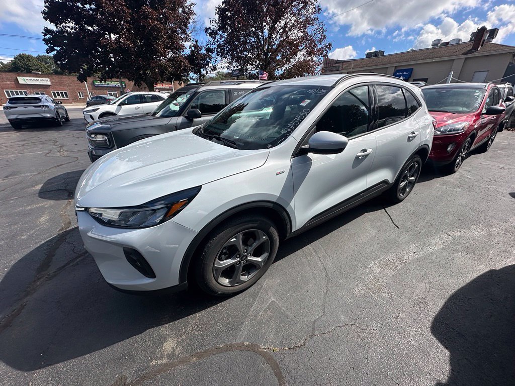 Used 2025 Ford Escape ST-Line Select AWD/4WD image 5