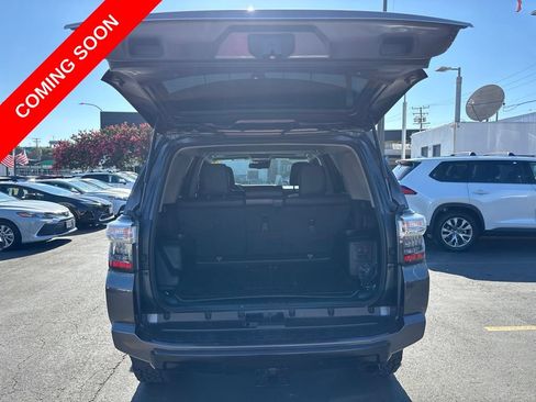 Used 2023 Toyota 4Runner TRD Off-Road Premium w/ Off Road Premium Plus Package AWD/4WD image 12