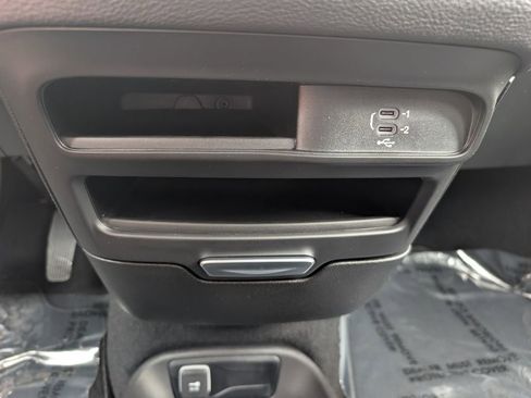 New 2026 Chrysler Pacifica Select w/ S Appearance Package image 29