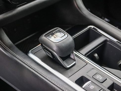 Used 2023 Nissan Pathfinder SL FWD image 19