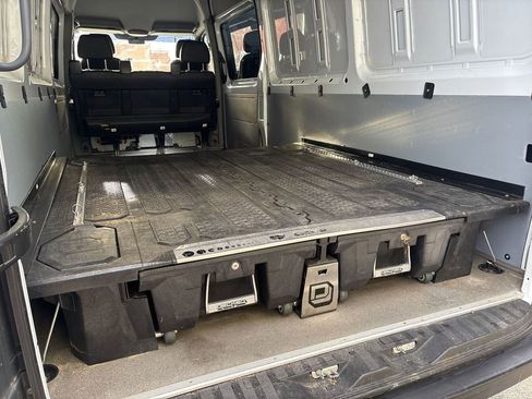 Used 2015 Mercedes-Benz Sprinter 2500 image 18