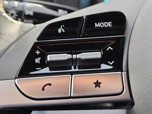 New 2026 Hyundai Elantra SEL Sport FWD image 16