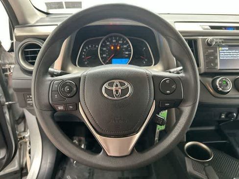 Used 2014 Toyota RAV4 LE AWD/4WD image 7