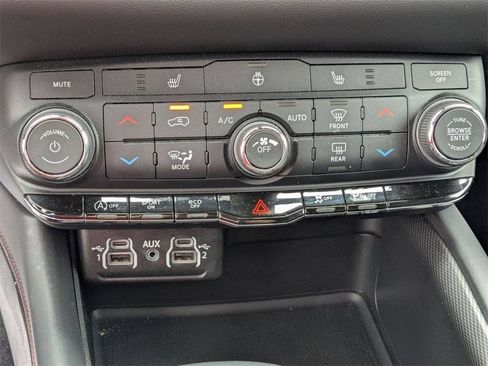 Used 2025 Dodge Durango GT AWD/4WD image 20