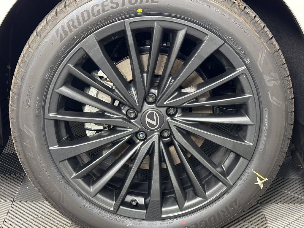 New 2026 Lexus RX 450h AWD w/ Convenience Package image 14