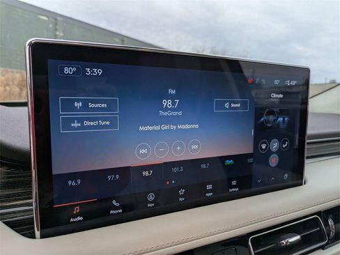 Certified 2022 Lincoln Nautilus Black Label w/ Class II Trailer Tow Package image 23