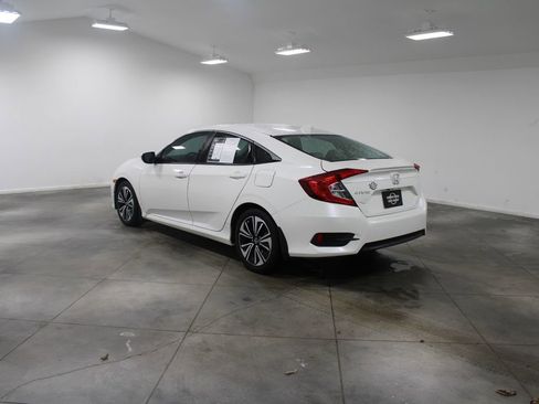Used 2017 Honda Civic EX-L image 7