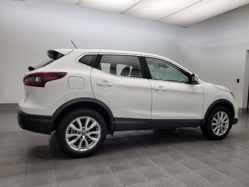 Used 2021 Nissan Rogue Sport S image 10