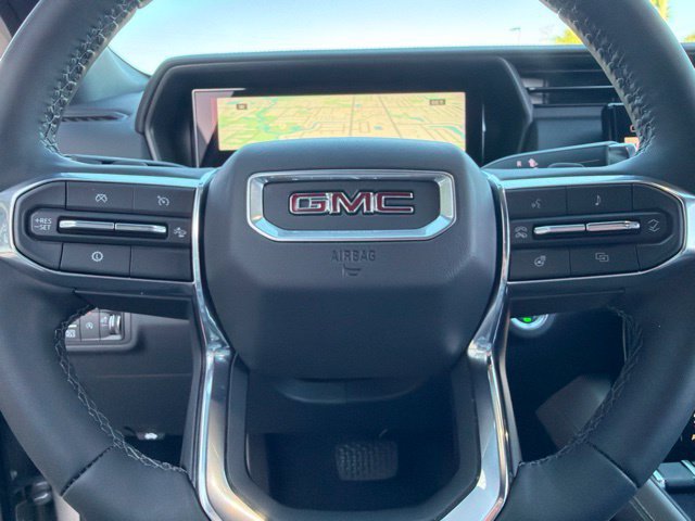 Used 2025 GMC Terrain Elevation w/ Elevation Premium Package AWD/4WD image 23