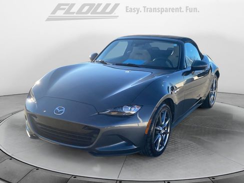 Used 2016 MAZDA MX-5 Miata Grand Touring image 3