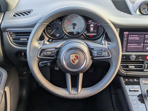Certified 2025 Porsche Macan S AWD/4WD image 15