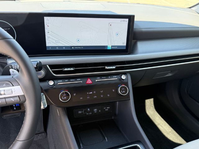 Used 2025 Hyundai Sonata SEL FWD image 15