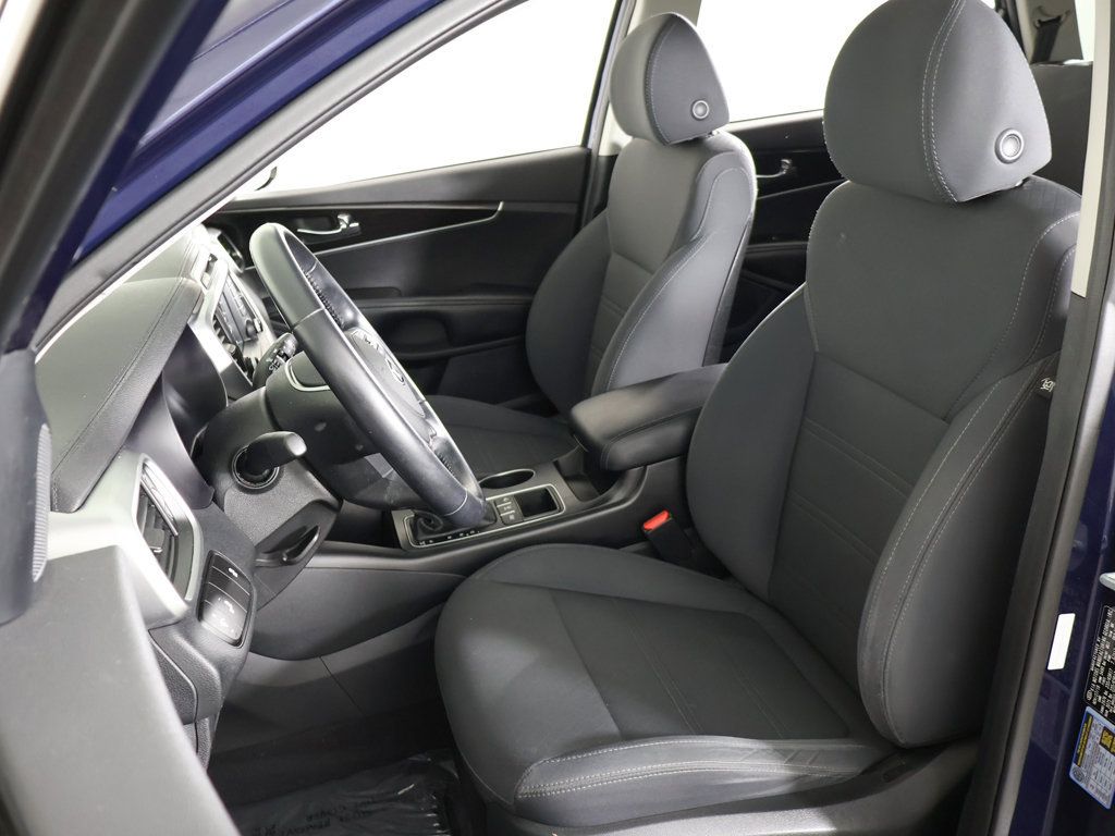 Used 2019 Kia Sorento AWD w/ LX Convenience Package image 27