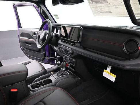 New 2026 Jeep Wrangler Unlimited Rubicon AWD/4WD image 18