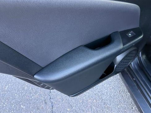 Used 2017 Toyota Prius Prime Premium image 18