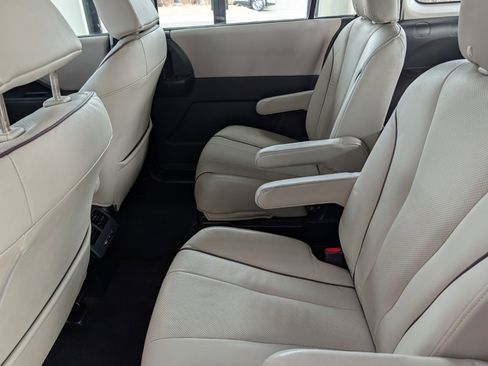 Used 2014 MAZDA MAZDA5 Grand Touring image 9