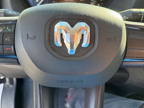 Used 2023 RAM ProMaster 2500 image 27